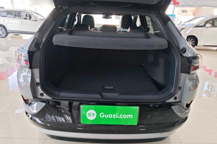 Used Volkswagen ID.4 CROZZ 2022 High-Performance PRIME Edition Trunk