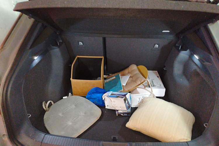 Used Volkswagen ID.4 CROZZ 2022 Long-Range PURE+ Edition Trunk