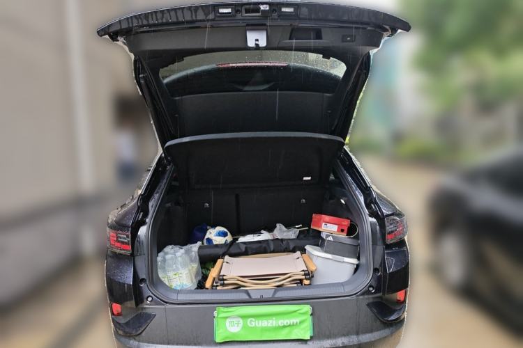 Used Volkswagen ID.4 CROZZ 2022 Long-Range PURE+ Edition Trunk