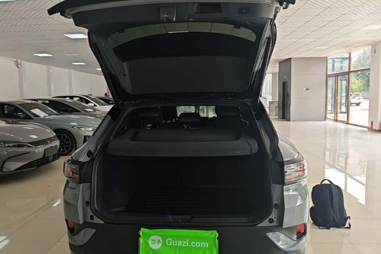 Used Volkswagen ID.4 CROZZ 2022 Long-Range Lite PRO Edition Trunk