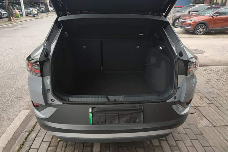 Used Volkswagen ID.4 CROZZ 2022 Pure Edition Limited Edition Trunk