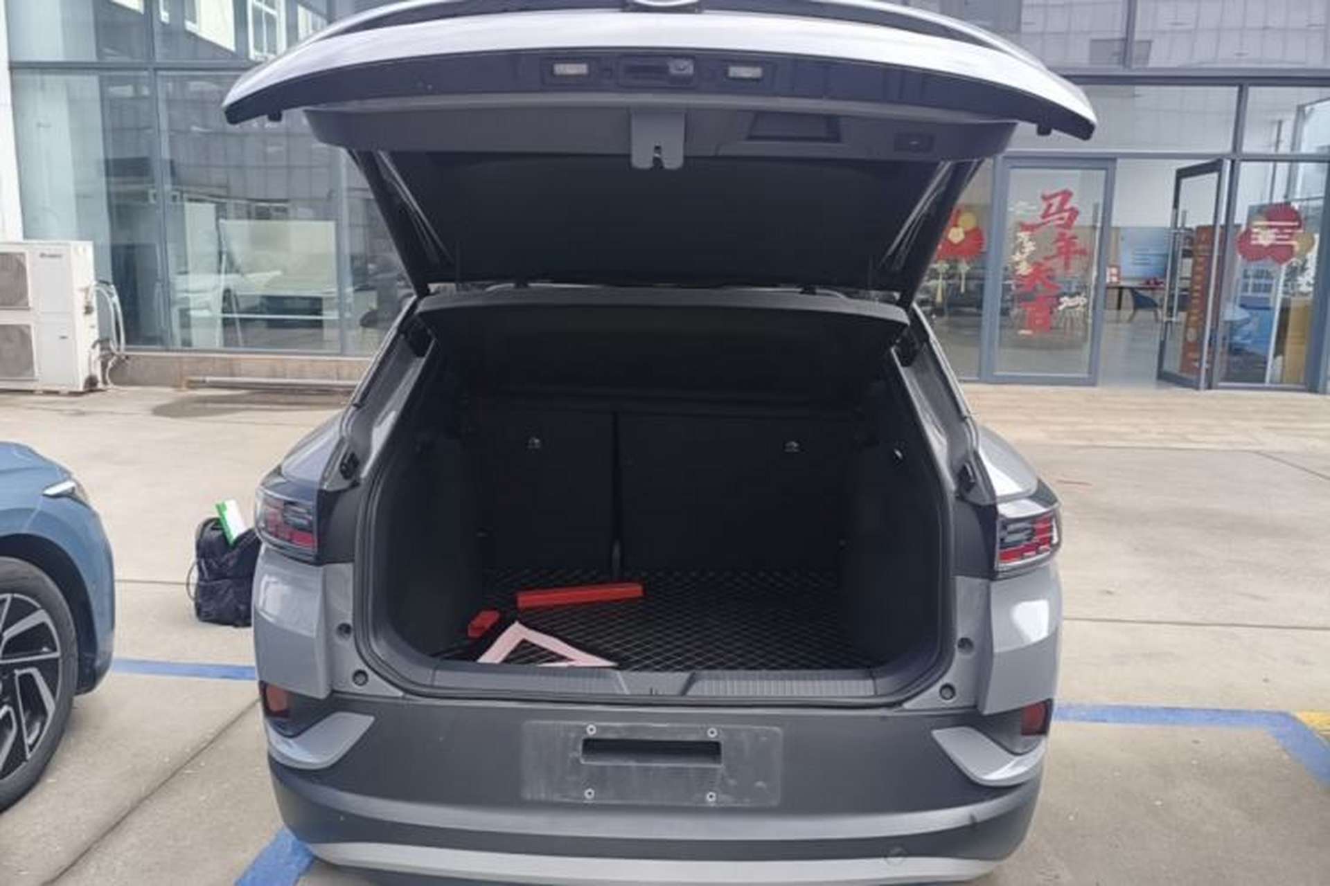 Used Volkswagen ID.4 CROZZ 2022 Long-Range Lite PRO Edition Trunk
