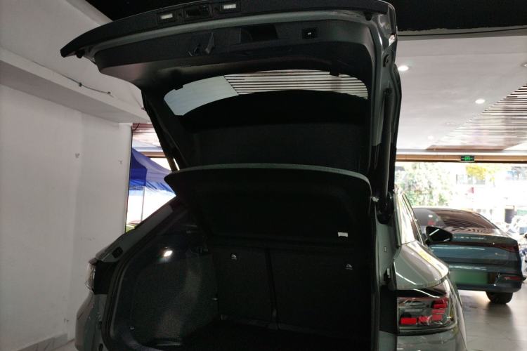 Used Volkswagen ID.4 CROZZ 2022 Pure Edition Limited Edition Trunk