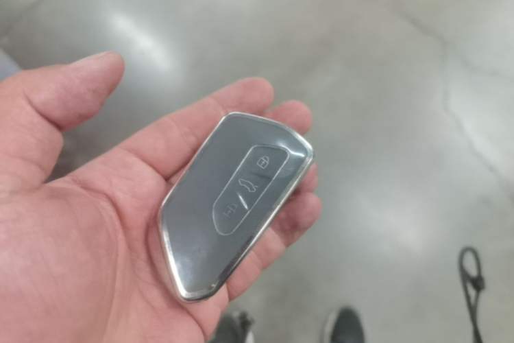 Used Volkswagen ID.4 CROZZ 2022 Long-Range Lite PRO Edition Vehicle Key