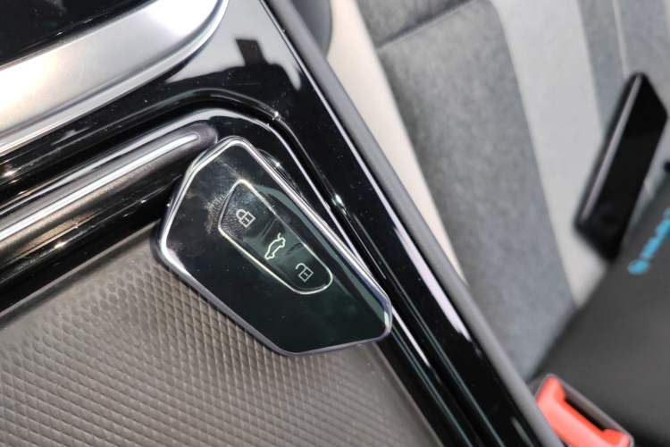 Used Volkswagen ID.4 CROZZ 2022 Pure Edition Limited Edition Vehicle Key