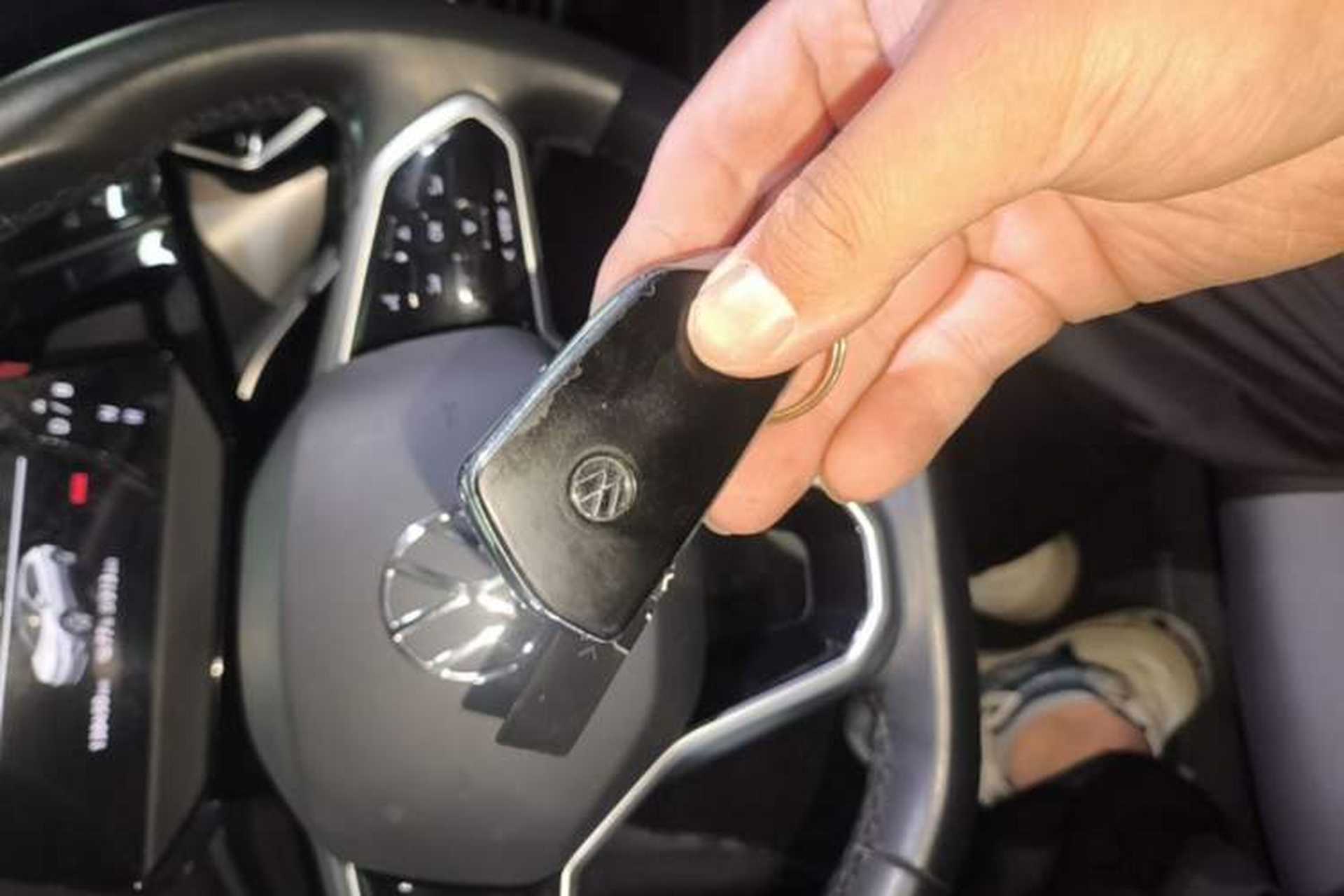 Used Volkswagen ID.4 CROZZ 2022 Long-Range Lite PRO Edition Vehicle Key