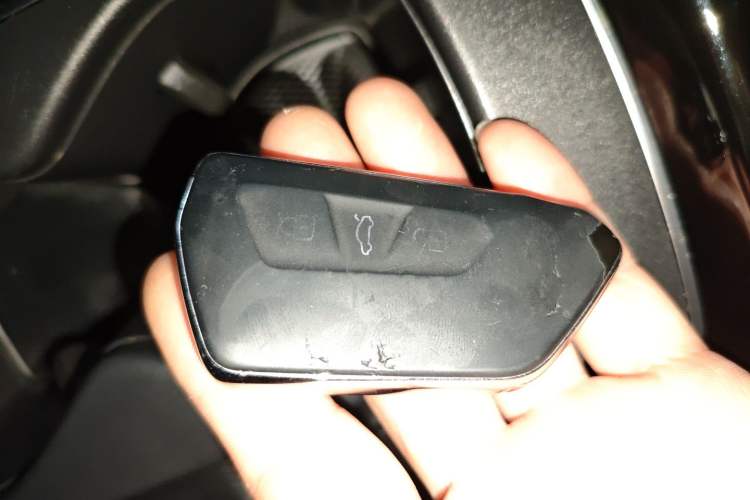 Used Volkswagen ID.4 CROZZ 2022 Standard Range PURE Edition Vehicle Key