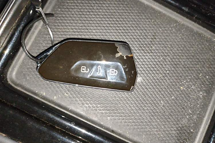 Used Volkswagen ID.4 CROZZ 2022 Long-Range PURE+ Edition Vehicle Key