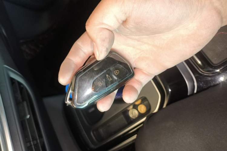 Used Volkswagen ID.4 CROZZ 2022 Long-Range PURE+ Edition Vehicle Key