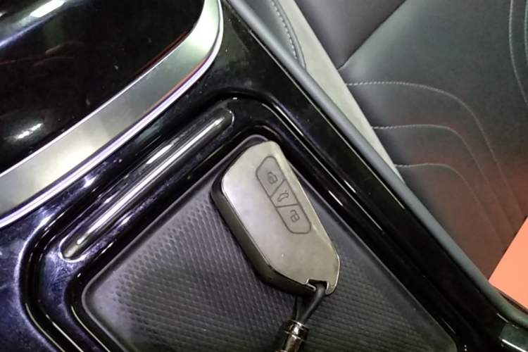 Used Volkswagen ID.4 CROZZ 2022 Long-Range PURE+ Edition Vehicle Key
