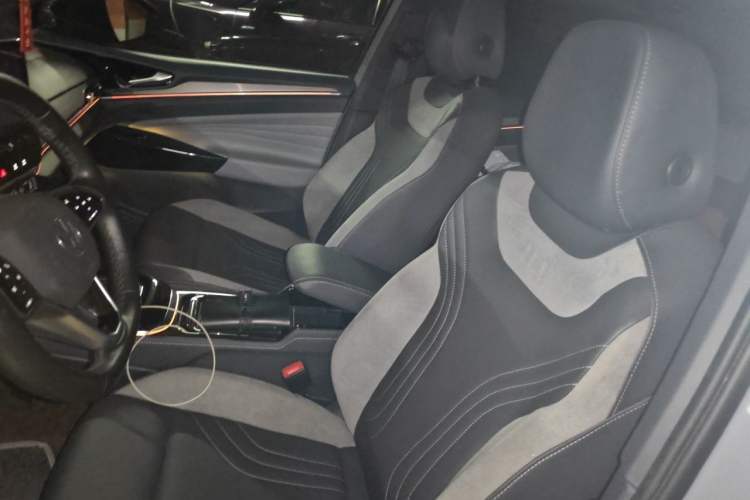 Used Volkswagen ID.4 CROZZ 2022 Long-Range Lite PRO Edition Left Front Seat