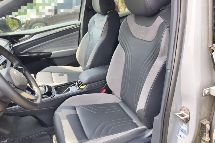 Used Volkswagen ID.4 CROZZ 2022 Long-Range Lite PRO Edition Left Front Seat