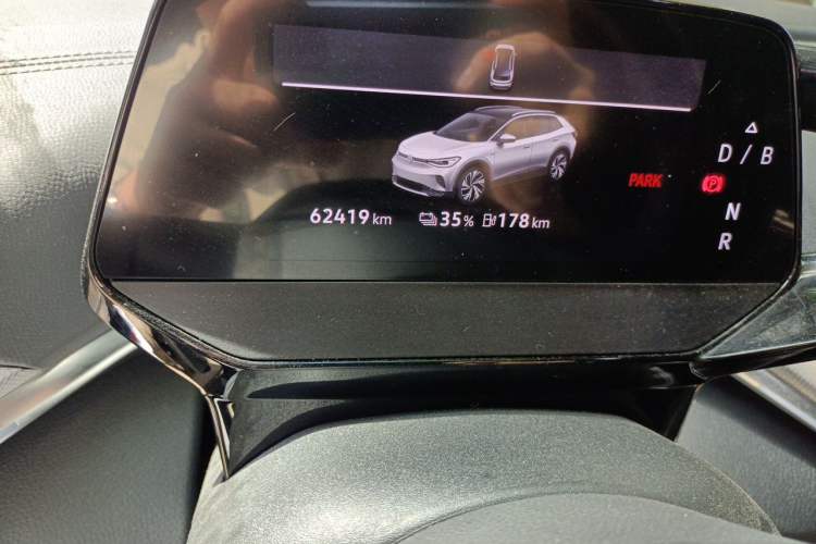 Used Volkswagen ID.4 CROZZ 2022 Long-Range Lite PRO Edition Odometer Close Up