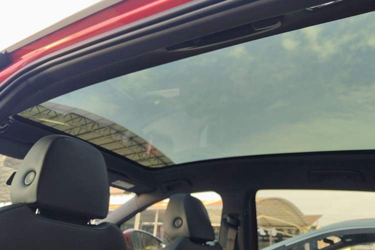 Used Volkswagen ID.4 CROZZ 2022 Long-Range PURE+ Edition Headliner