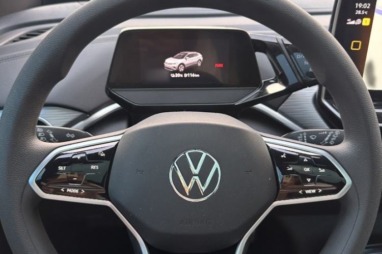 Used Volkswagen ID.4 CROZZ 2022 Long-Range PURE+ Edition Interior 1
