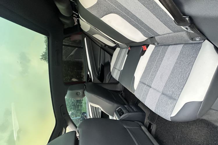 Used Volkswagen ID.4 CROZZ 2022 Long-Range PURE+ Edition Interior 2