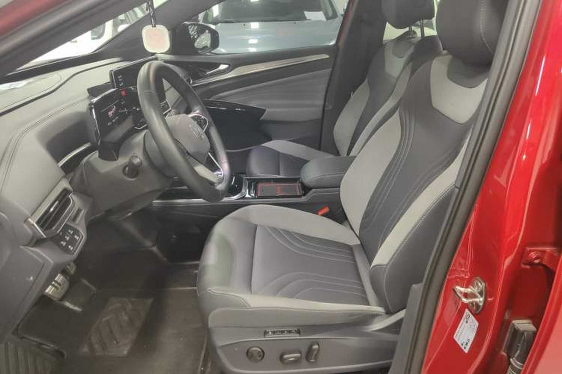 Used Volkswagen ID.4 CROZZ 2022 Long-Range Lite PRO Edition Left Front Seat