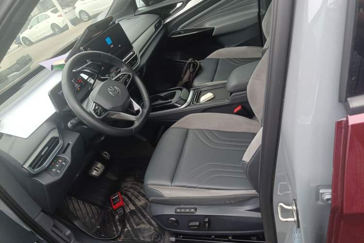 Used Volkswagen ID.4 CROZZ 2022 Long-Range Lite PRO Edition Left Front Seat