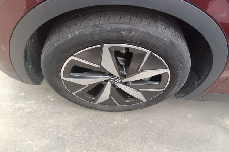 Used Volkswagen ID.4 CROZZ 2022 Long-Range Lite PRO Edition Left Front Wheel Hub