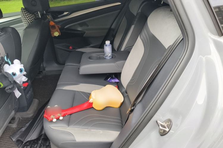 Used Volkswagen ID.4 CROZZ 2022 Long-Range Lite PRO Edition Left Rear Seat