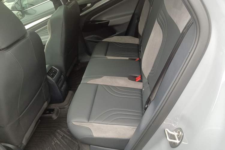 Used Volkswagen ID.4 CROZZ 2022 Long-Range Lite PRO Edition Left Rear Seat