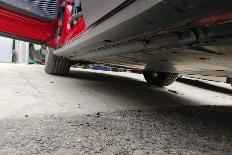 Used Volkswagen ID.4 CROZZ 2022 Long-Range Lite PRO Edition Left Side Sill