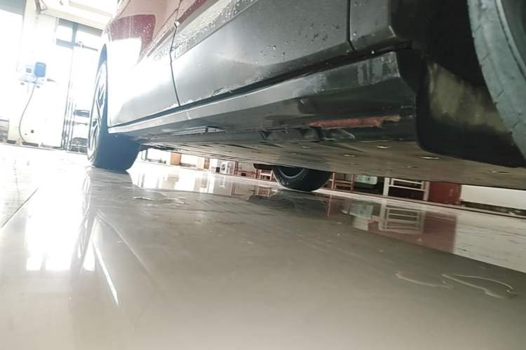 Used Volkswagen ID.4 CROZZ 2022 Long-Range PURE+ Edition Left Side Sill