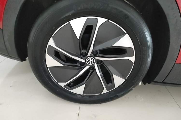 Used Volkswagen ID.4 CROZZ 2022 Long-Range PURE+ Edition Right Rear Wheel Hub