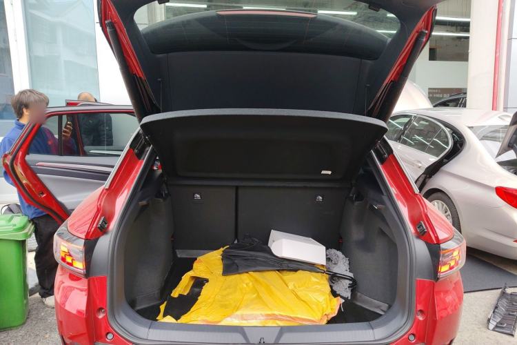 Used Volkswagen ID.4 CROZZ 2022 Long-Range Lite PRO Edition Trunk