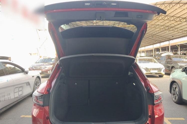 Used Volkswagen ID.4 CROZZ 2022 Long-Range PURE+ Edition Trunk