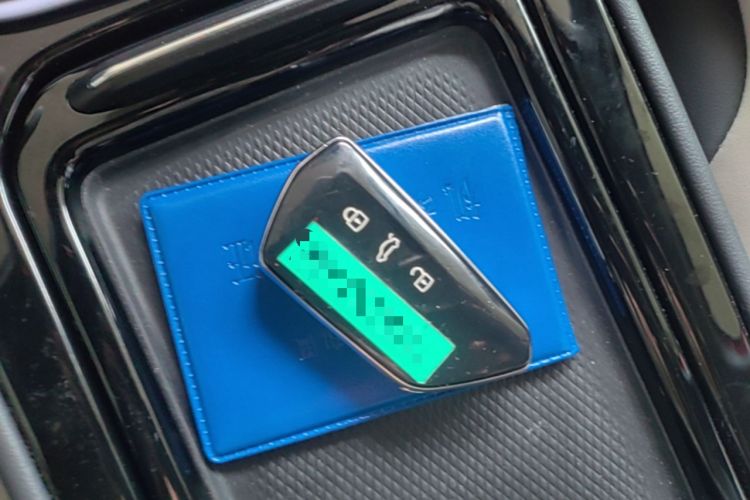 Used Volkswagen ID.4 CROZZ 2022 Long-Range PURE+ Edition Vehicle Key