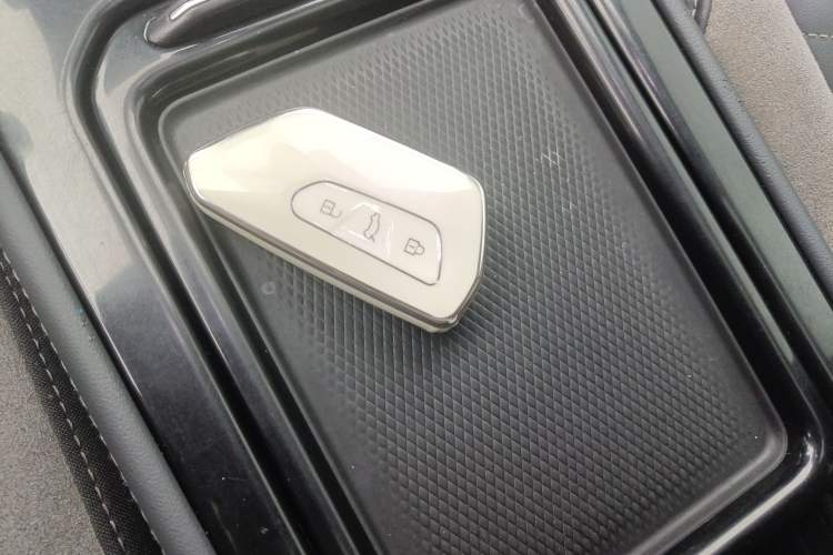 Used Volkswagen ID.4 CROZZ 2022 Long-Range Lite PRO Edition Vehicle Key