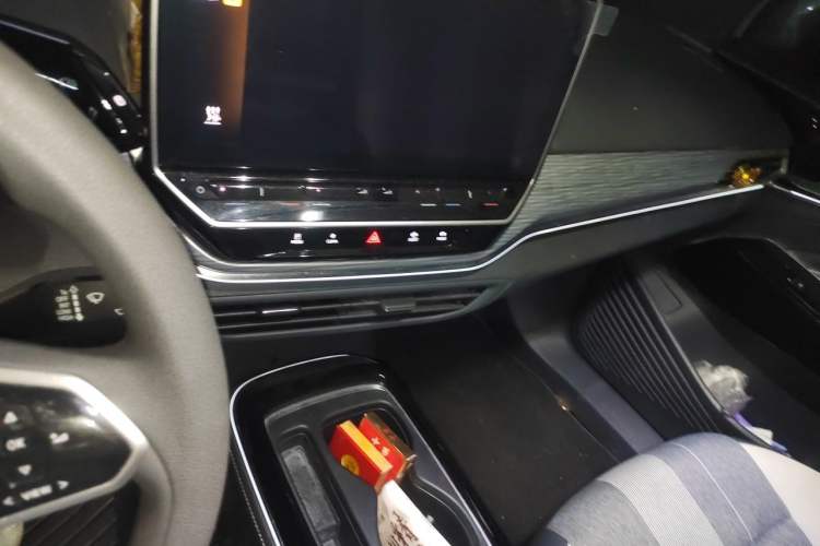 Used Volkswagen ID.4 CROZZ 2022 Pure Edition Limited Edition Audio And AC Panel