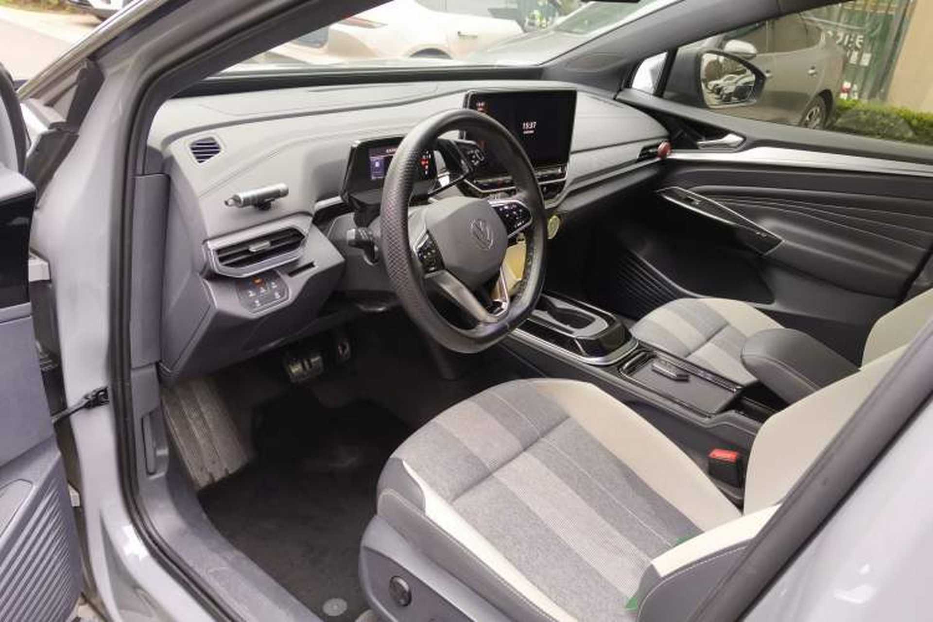 Used Volkswagen ID.4 CROZZ 2022 Standard Range PURE Edition Center Console
