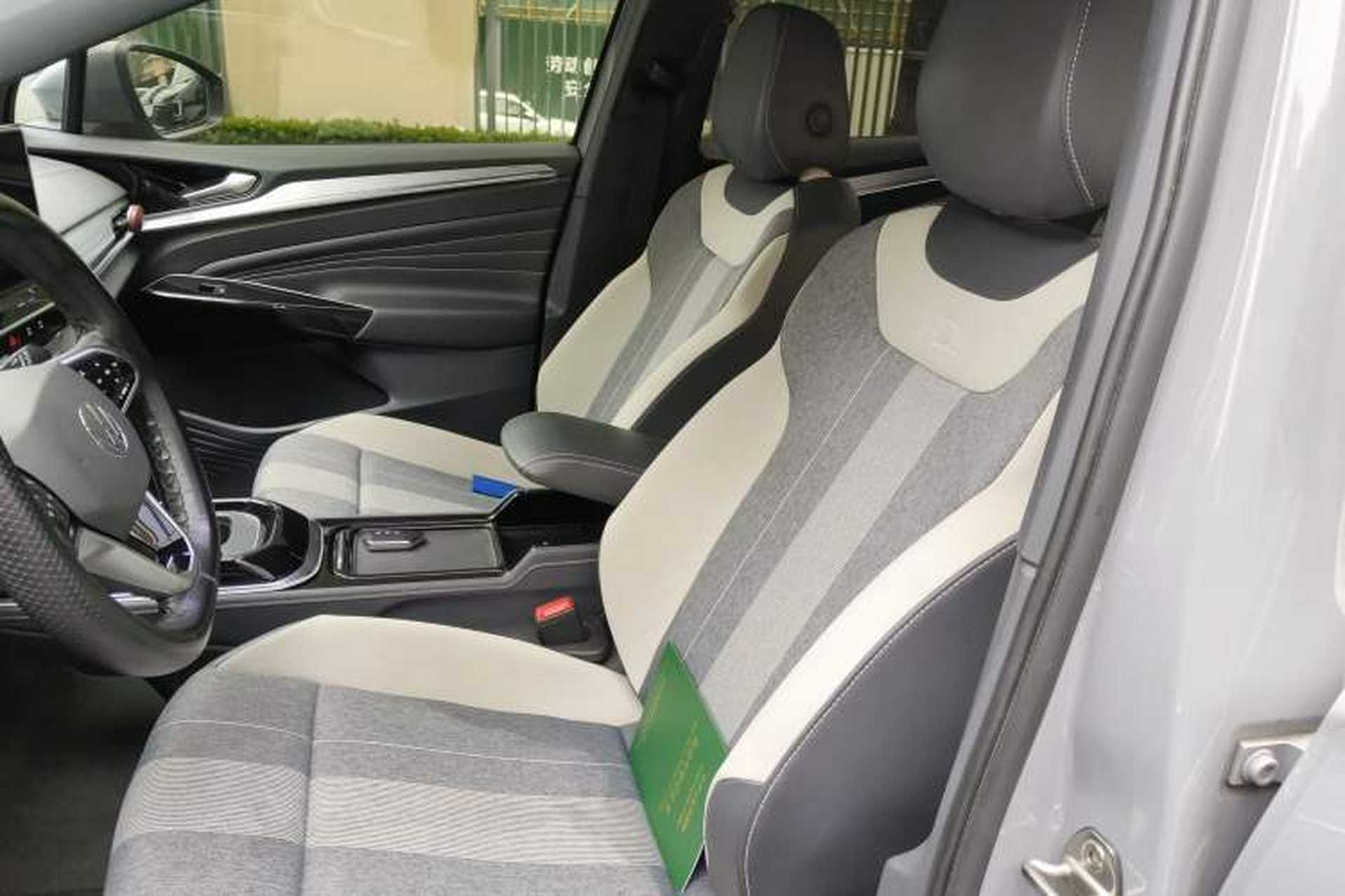 Used Volkswagen ID.4 CROZZ 2022 Standard Range PURE Edition Driver Seat
