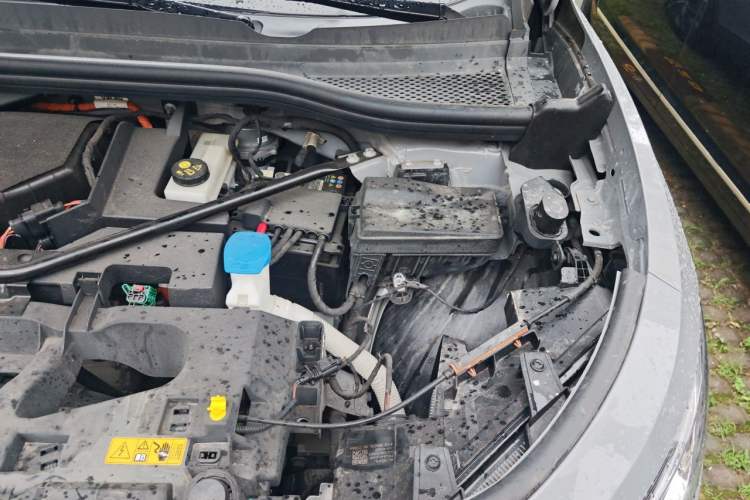 Used Volkswagen ID.4 CROZZ 2022 Standard Range PURE Edition Engine Bay Left