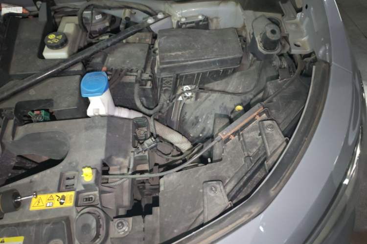 Used Volkswagen ID.4 CROZZ 2022 Long-Range Lite PRO Edition Engine Bay Left