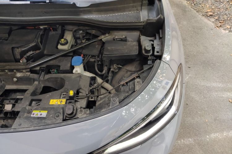 Used Volkswagen ID.4 CROZZ 2022 Long-Range Lite PRO Edition Engine Bay Left
