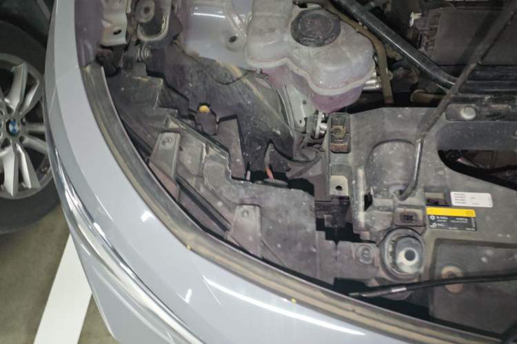 Used Volkswagen ID.4 CROZZ 2022 Long-Range Lite PRO Edition Engine Bay Right