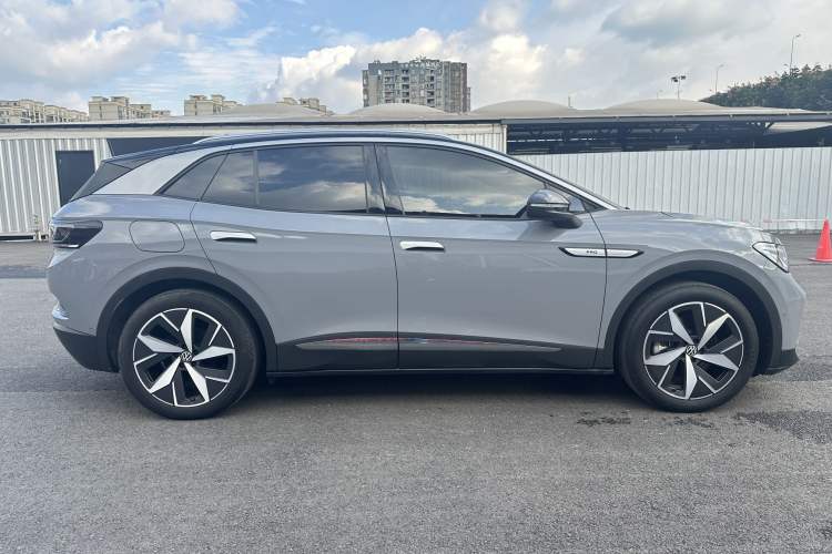 Used Volkswagen ID.4 CROZZ 2022 Long-Range Lite PRO Edition Exterior 4