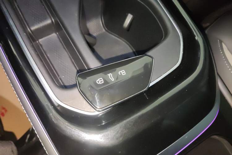 Used Volkswagen ID.4 CROZZ 2022 Long-Range Lite PRO Edition Interior 1