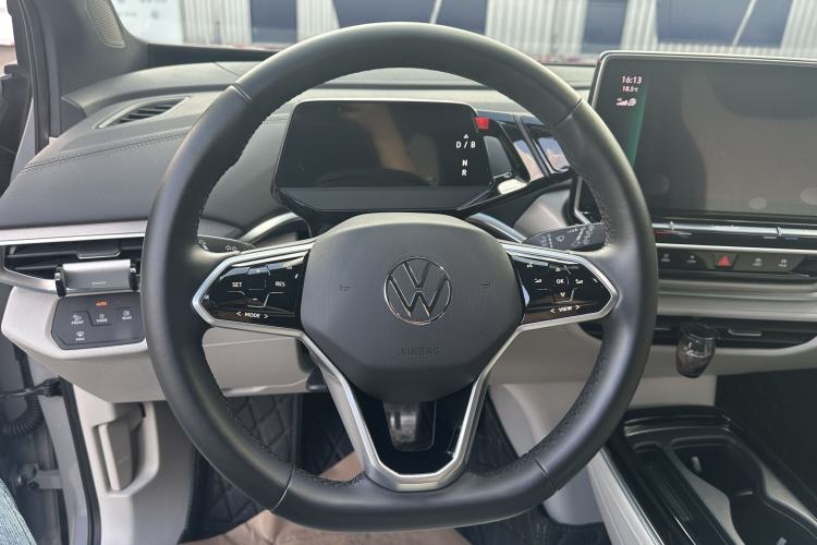 Used Volkswagen ID.4 CROZZ 2022 Long-Range Lite PRO Edition Interior 5