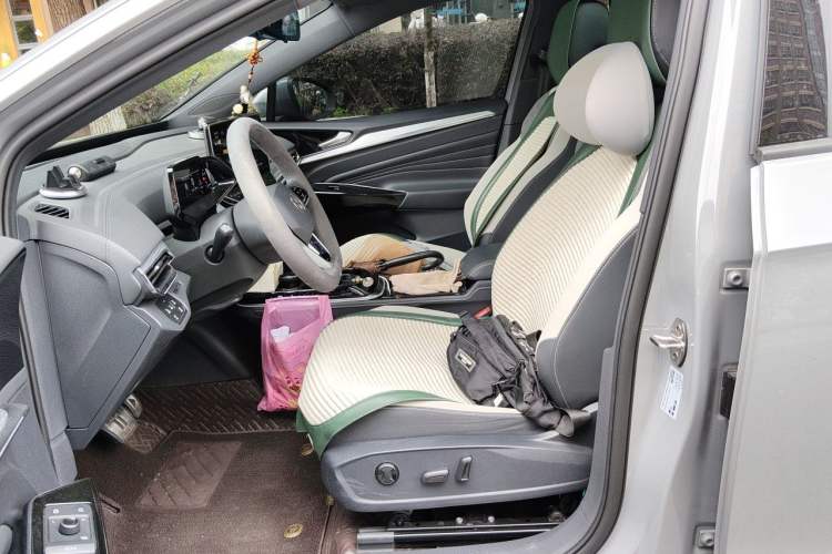 Used Volkswagen ID.4 CROZZ 2022 Pure Edition Limited Edition Left Front Seat
