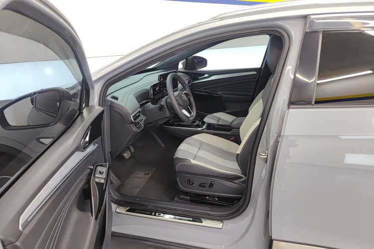 Used Volkswagen ID.4 CROZZ 2022 Pure Edition Limited Edition Left Front Seat