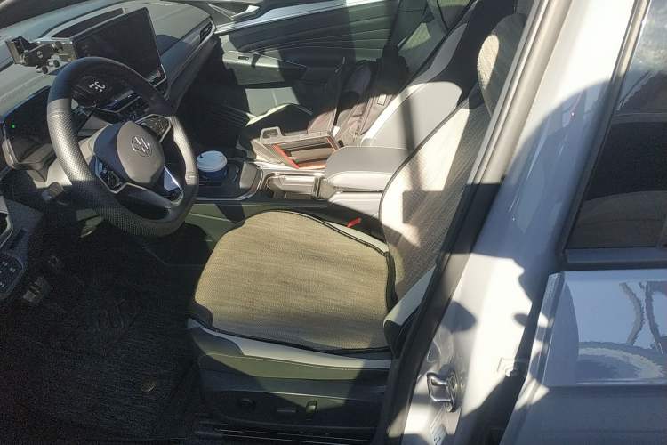 Used Volkswagen ID.4 CROZZ 2022 Pure Edition Limited Edition Left Front Seat