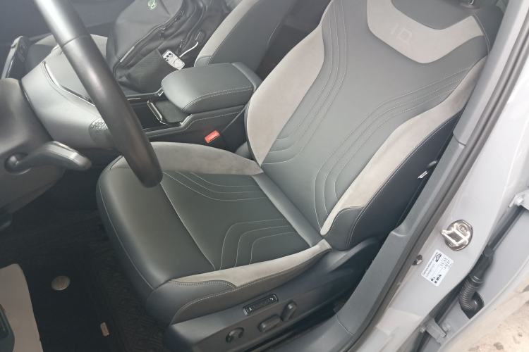 Used Volkswagen ID.4 CROZZ 2022 Long-Range Lite PRO Edition Left Front Seat