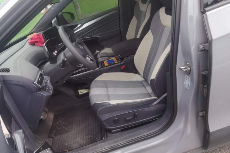 Used Volkswagen ID.4 CROZZ 2022 Pure Edition Limited Edition Left Front Seat