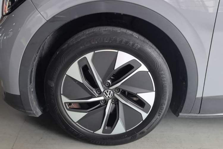 Used Volkswagen ID.4 CROZZ 2022 Pure Edition Limited Edition Left Front Wheel Hub
