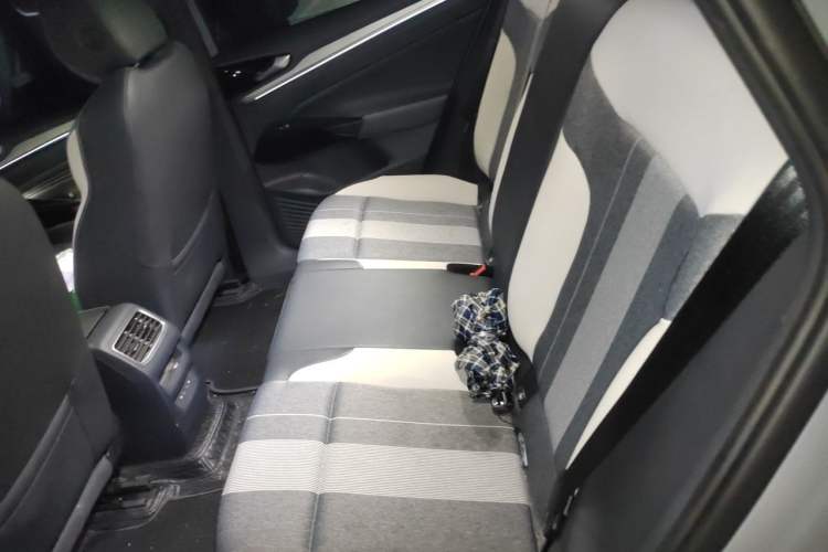 Used Volkswagen ID.4 CROZZ 2022 Pure Edition Limited Edition Left Rear Seat