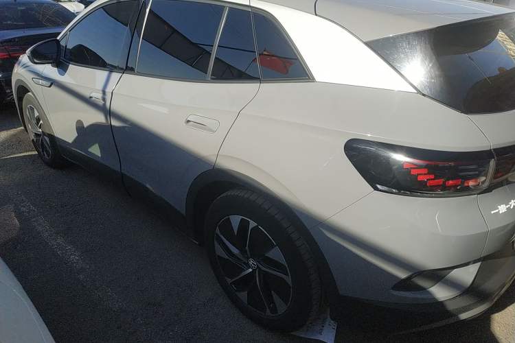 Used Volkswagen ID.4 CROZZ 2022 Pure Edition Limited Edition Left Side